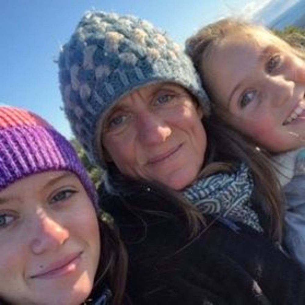 Meet your Posher, Edith